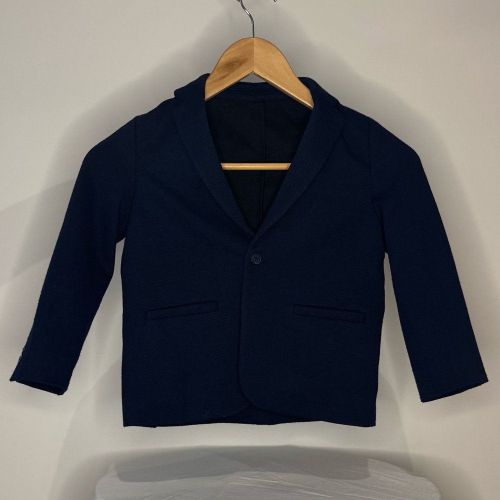 Zara Kids Navy Blazer – Size 5-6 – Perfect for Special Occasions